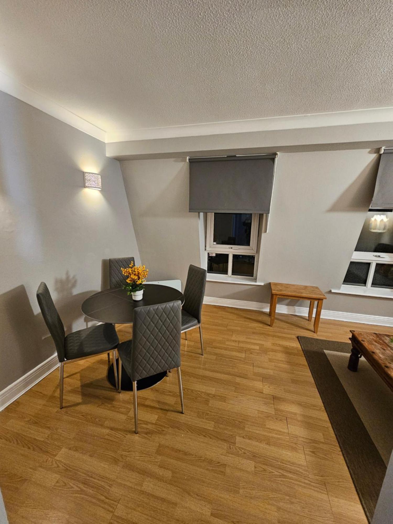 Appartamento Apt Close To Temple Bar Dublino Esterno foto